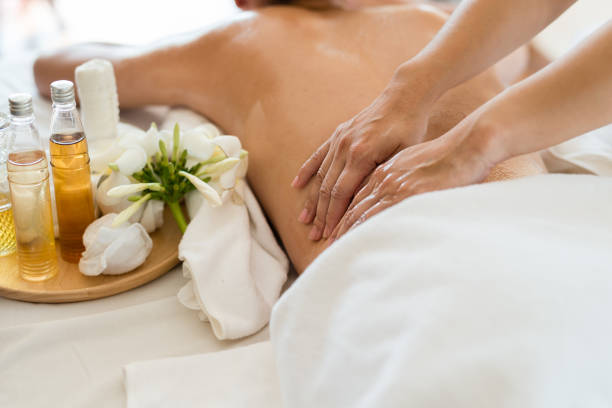 Enhance Your Wellbeing with an Uplifting Siwonhe Massage